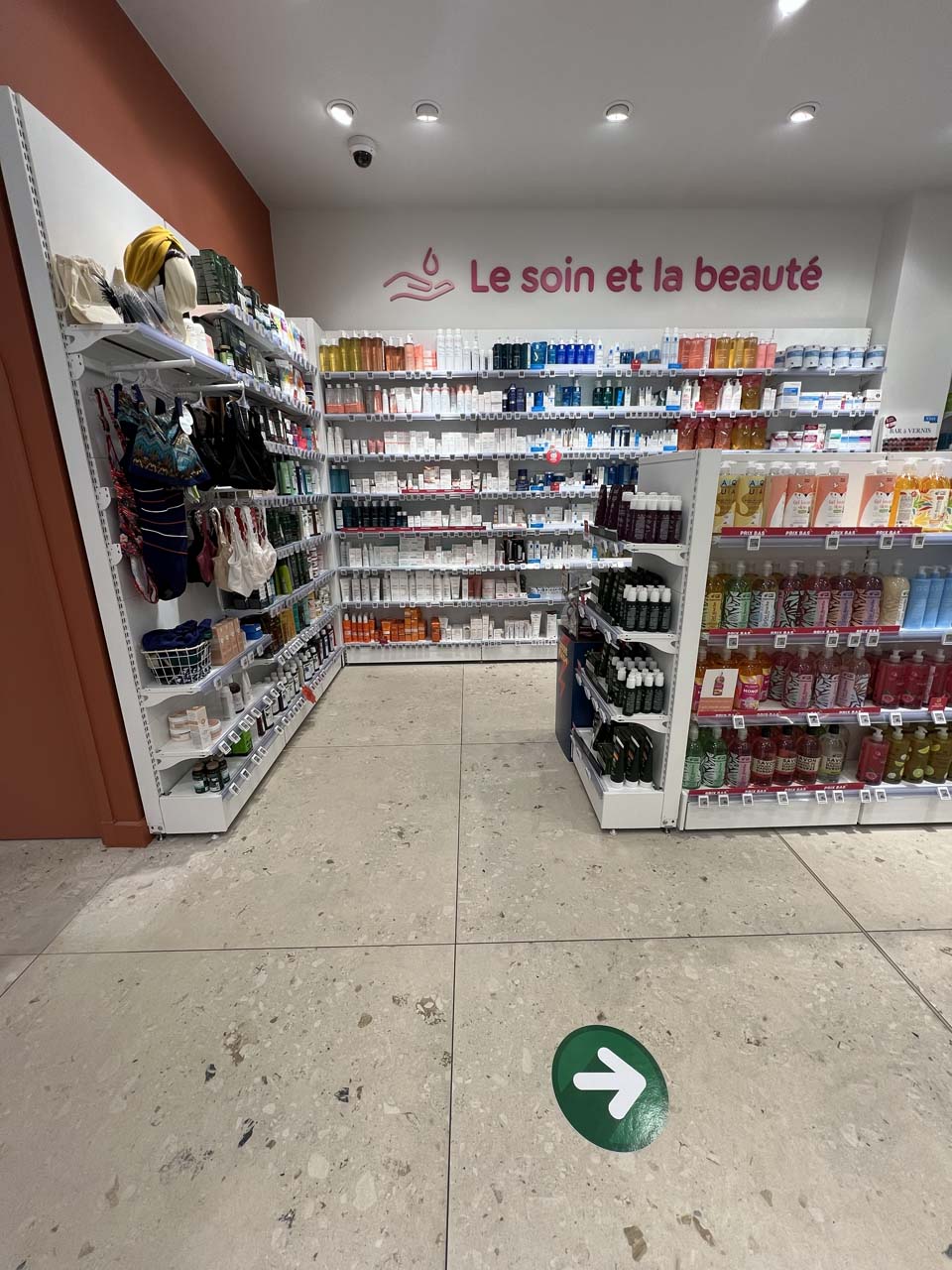 Pharmacie Lernould Bousbecque (7)